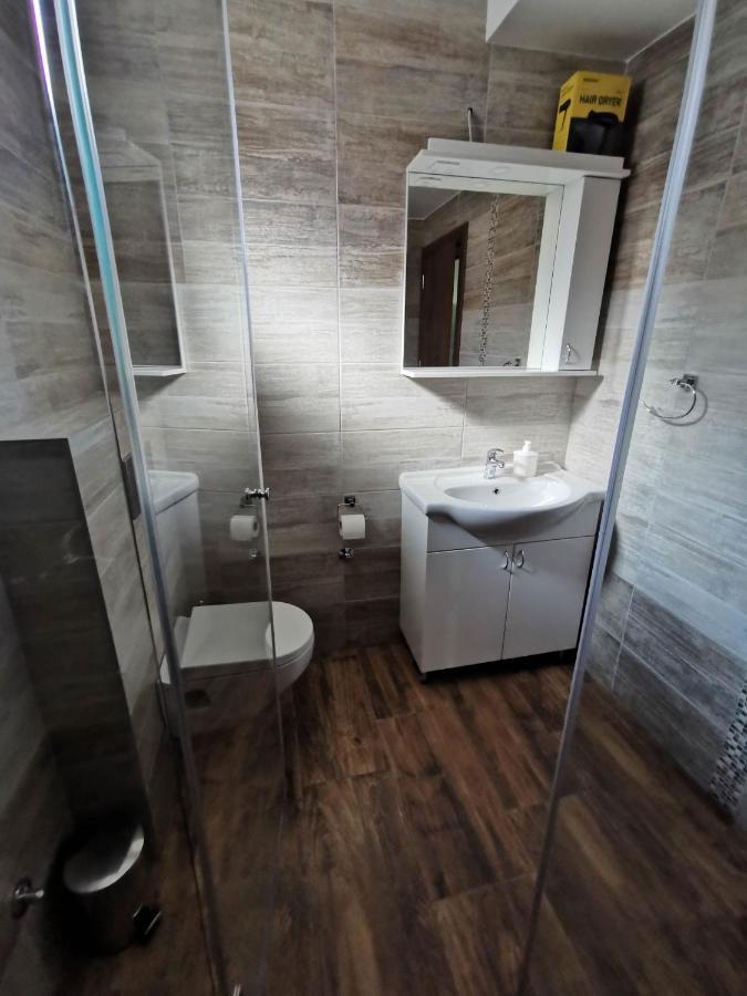 Sobe I Apartmani Casa Mia Pecinci エクステリア 写真