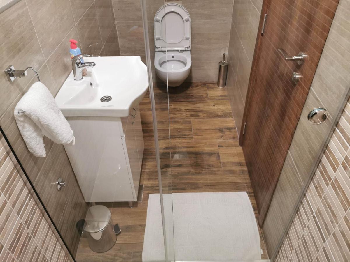 Sobe I Apartmani Casa Mia Pecinci エクステリア 写真