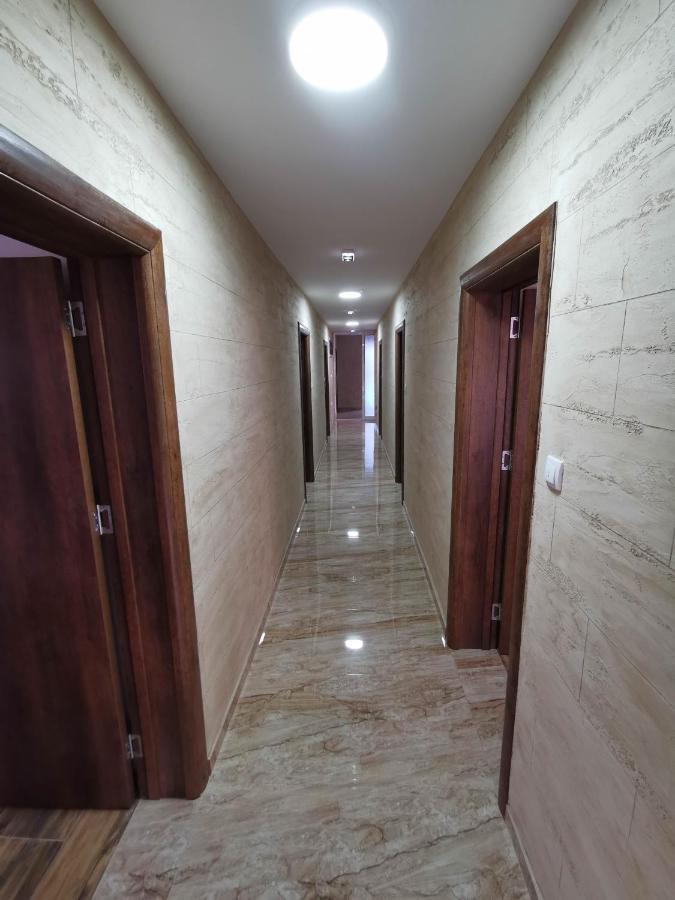 Sobe I Apartmani Casa Mia Pecinci エクステリア 写真