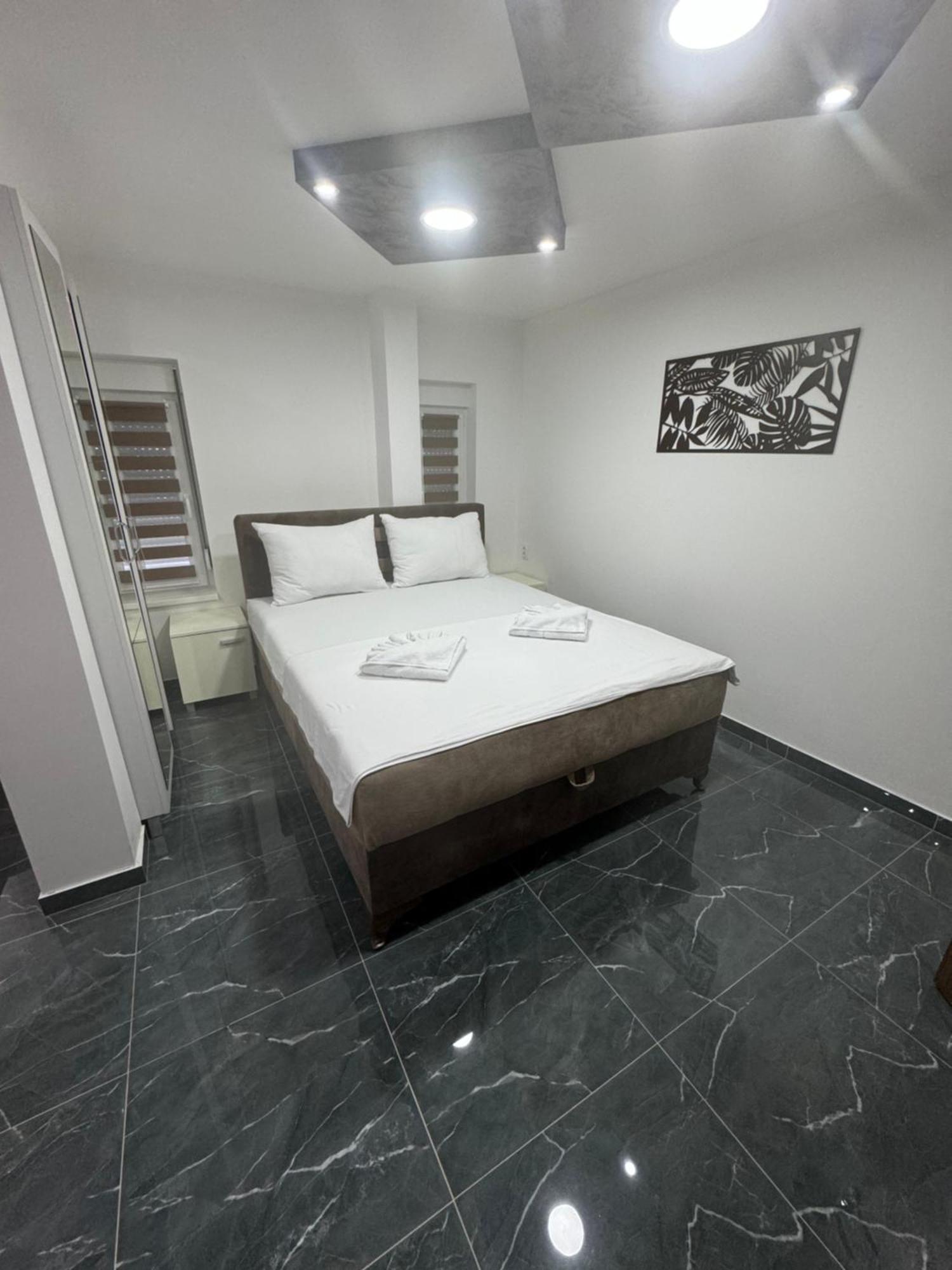 Sobe I Apartmani Casa Mia Pecinci エクステリア 写真